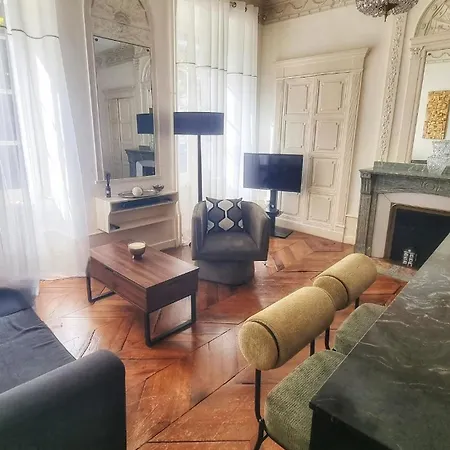 App T2 Avec Piscine Chauffee Bagnères-de-Luchon